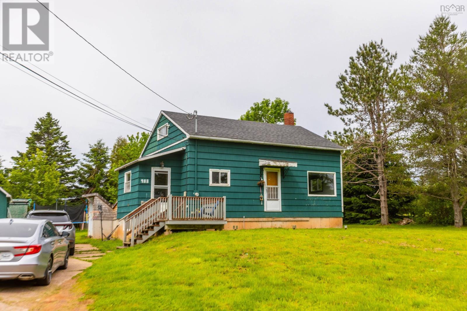 988 Highway 204 - 1