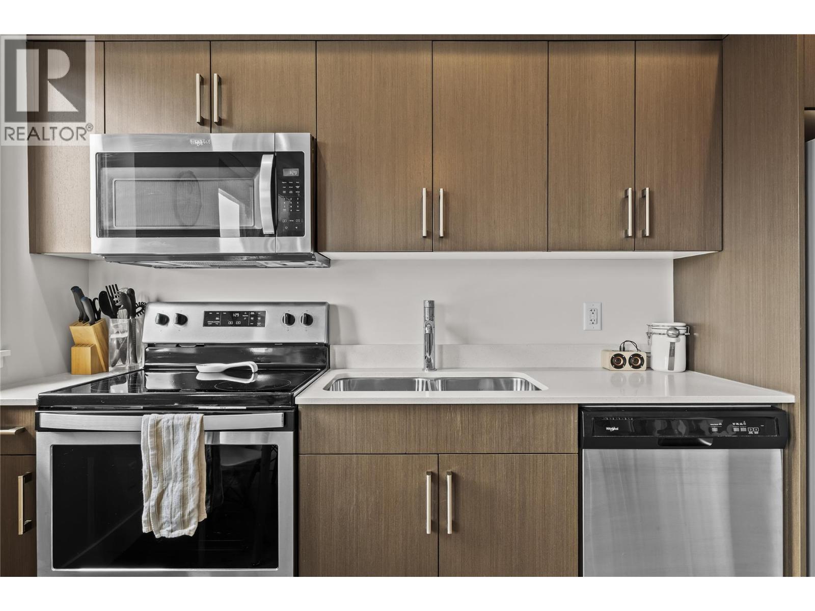 #426 925 Leon Avenue - 6