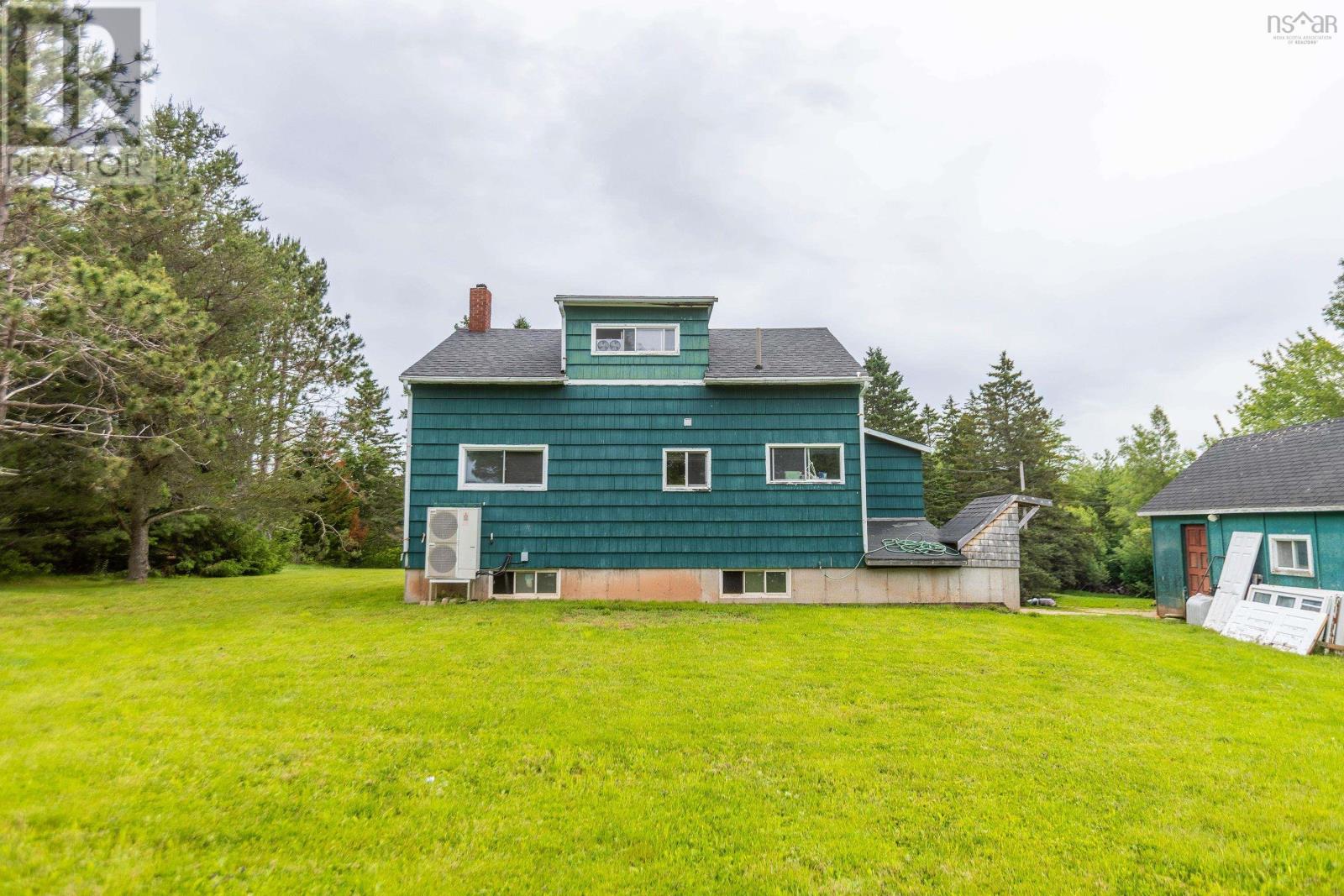 988 Highway 204 - 5