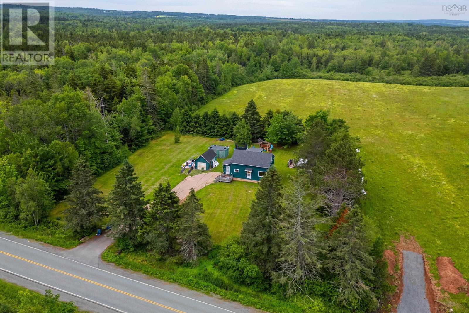 988 Highway 204 - 39