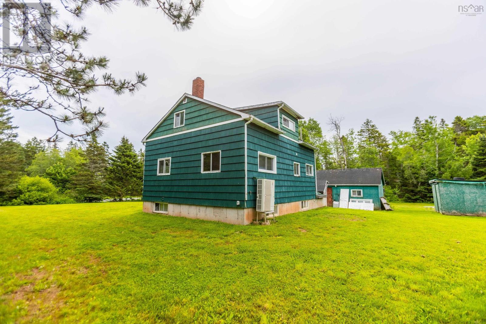 988 Highway 204 - 4