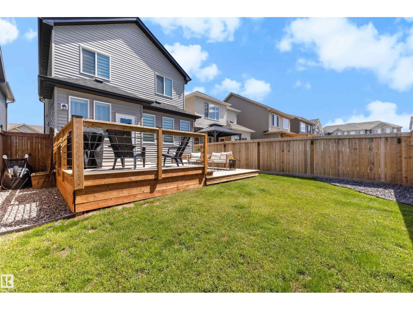 11987 34 AV SW - Image 28