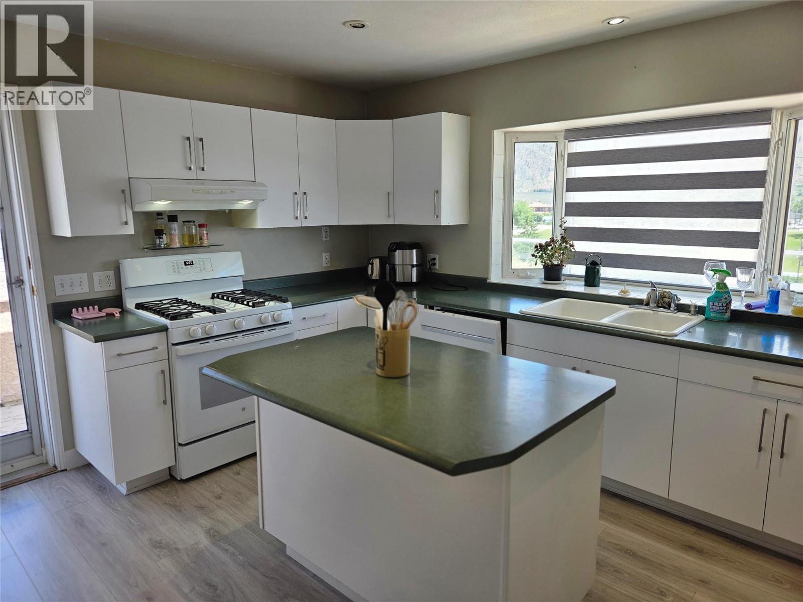 6802 NIGHTHAWK Drive - 11