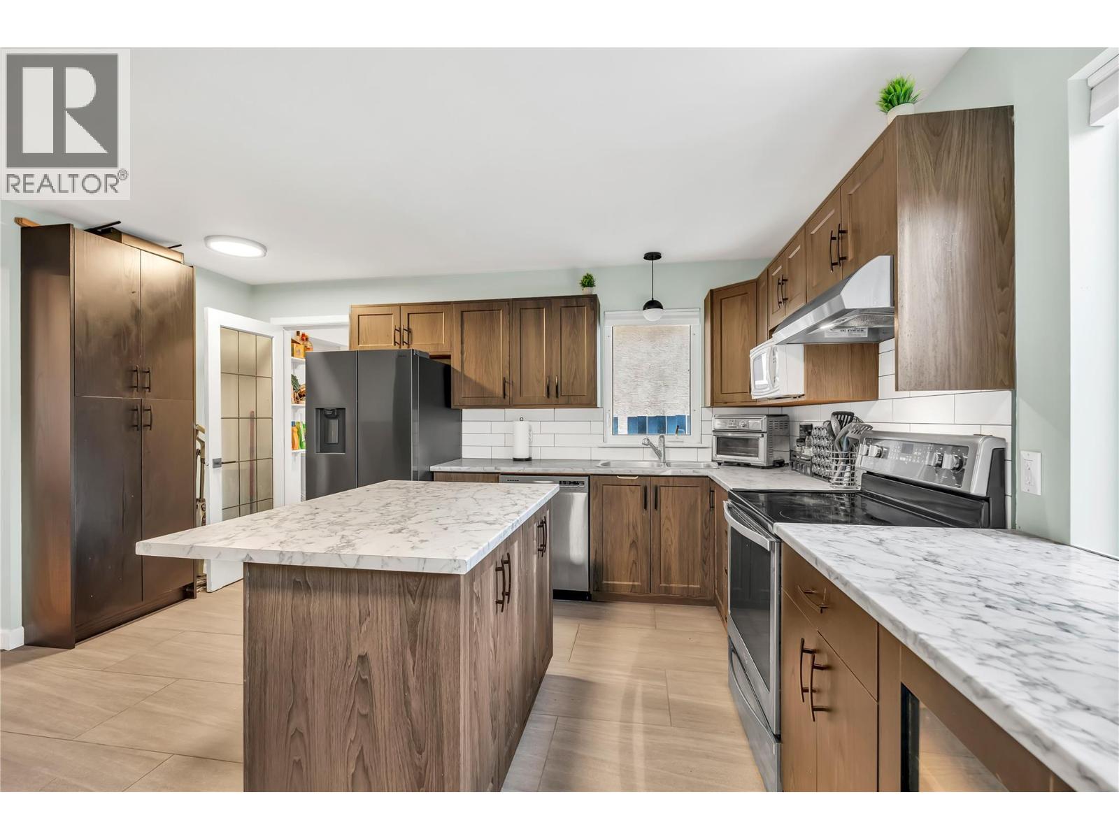 429 Braid St - 8