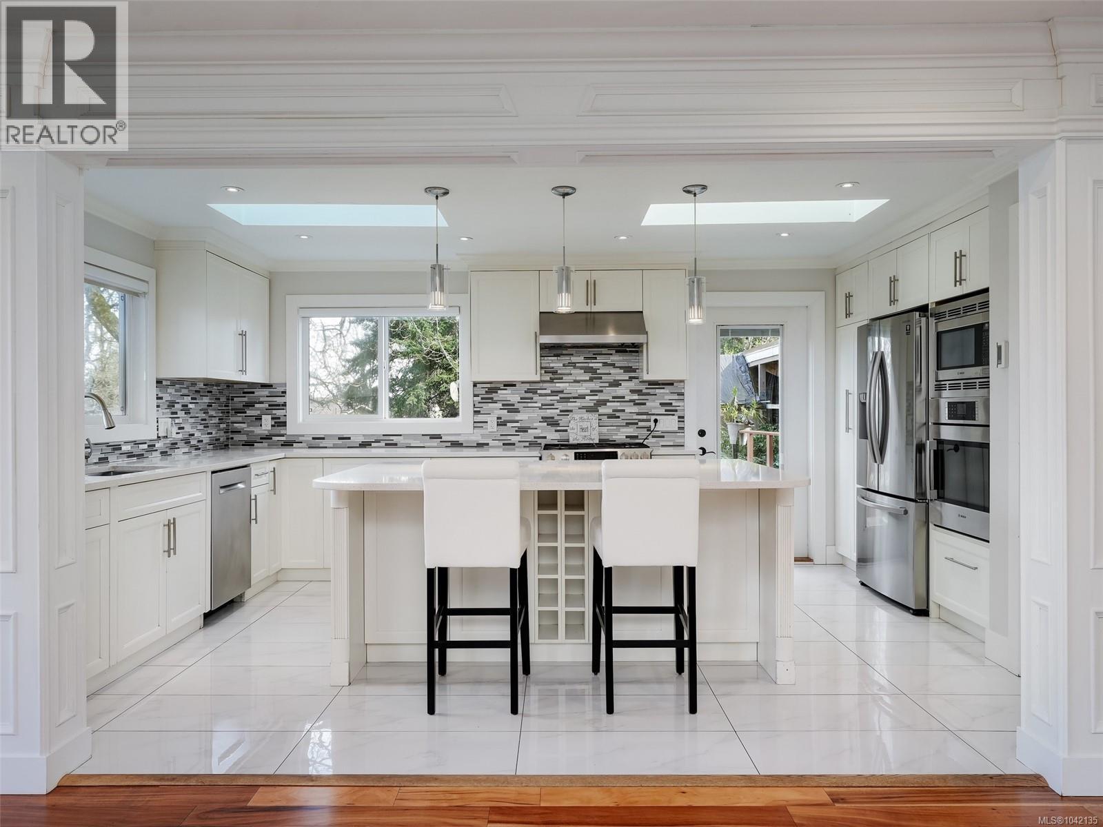 4081 Cedar Hill Rd - 1