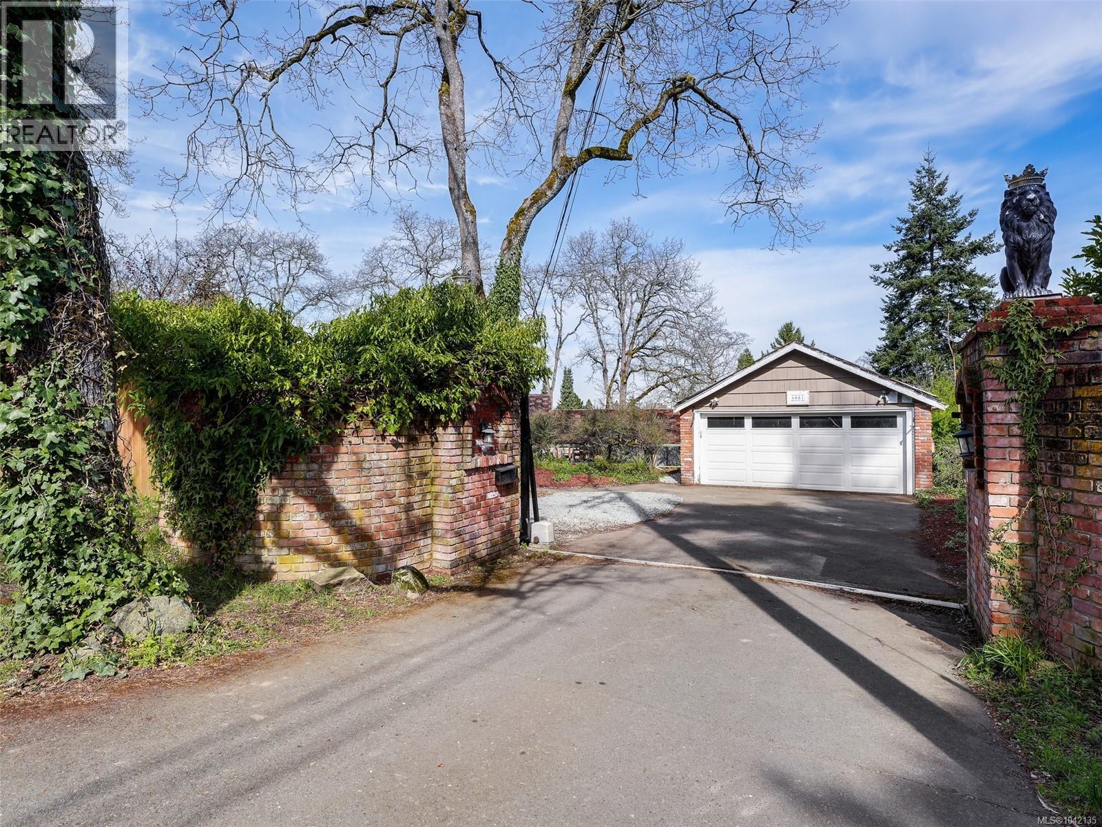4081 Cedar Hill Rd - 32
