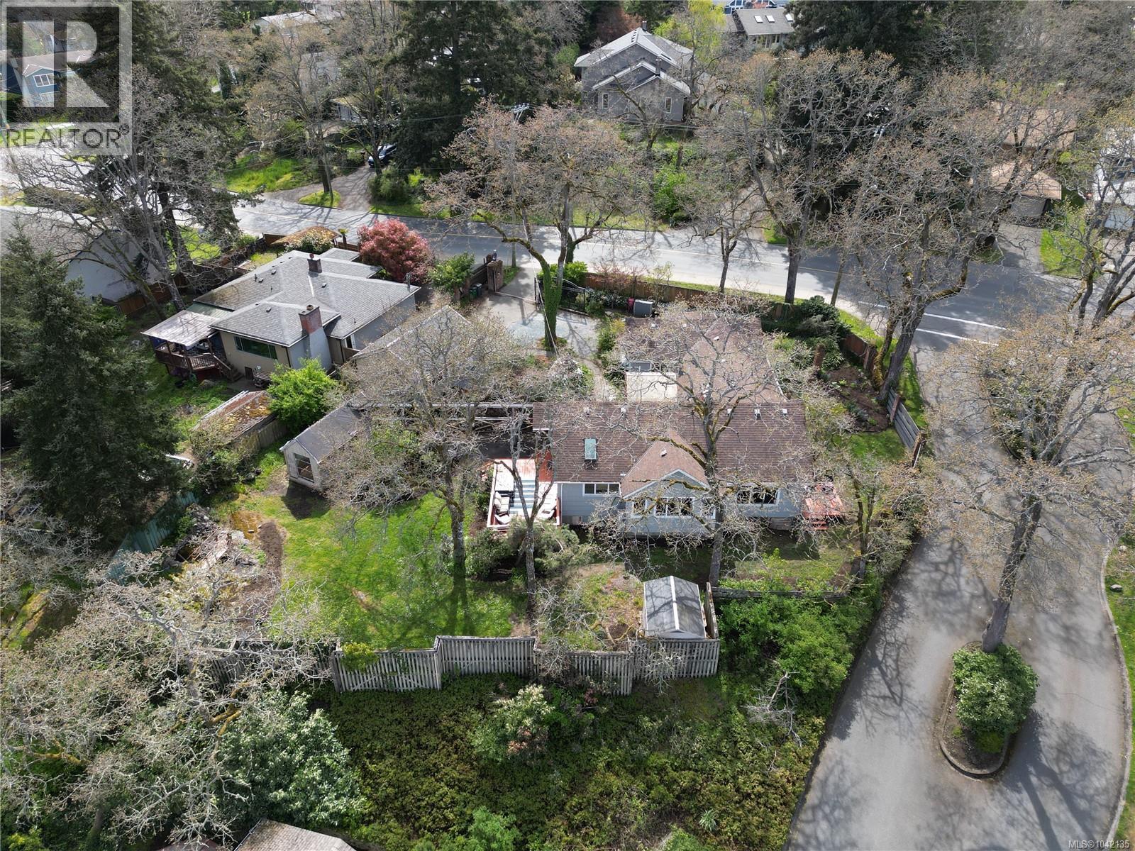 4081 Cedar Hill Rd - 38