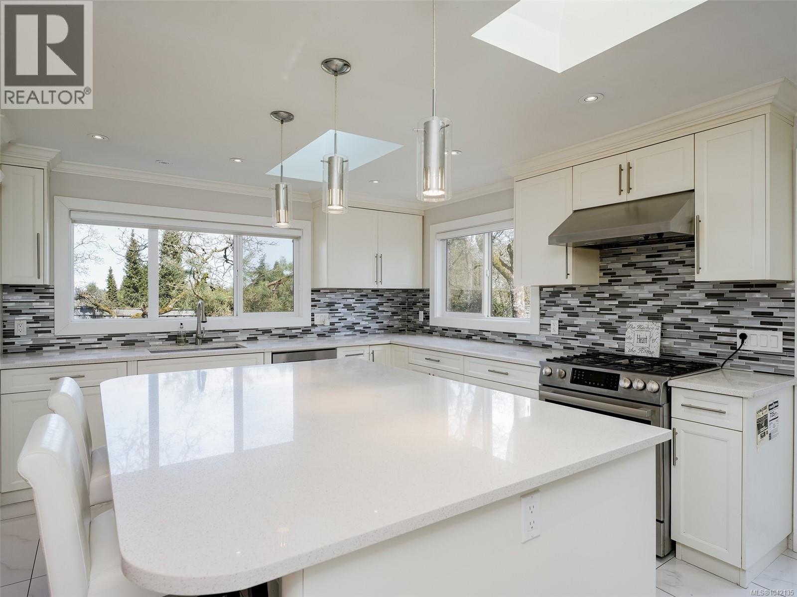 4081 Cedar Hill Rd - 9