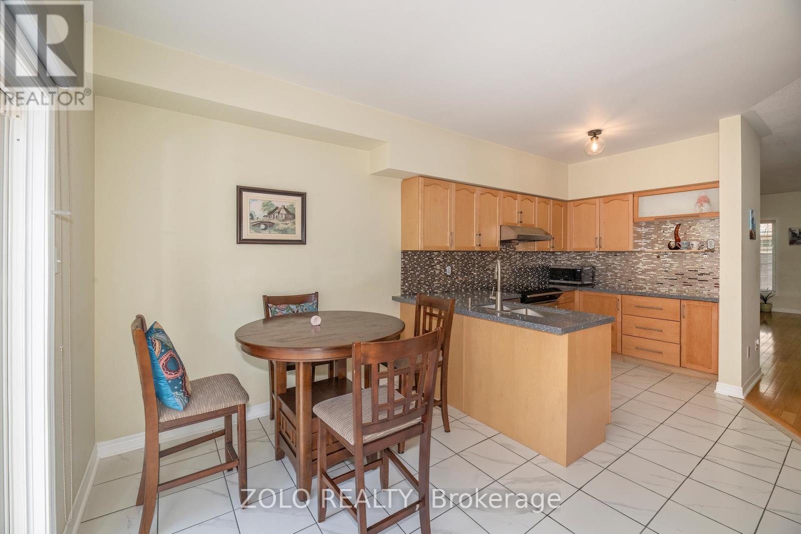#26 23 OBSERVATORY LANE - 10