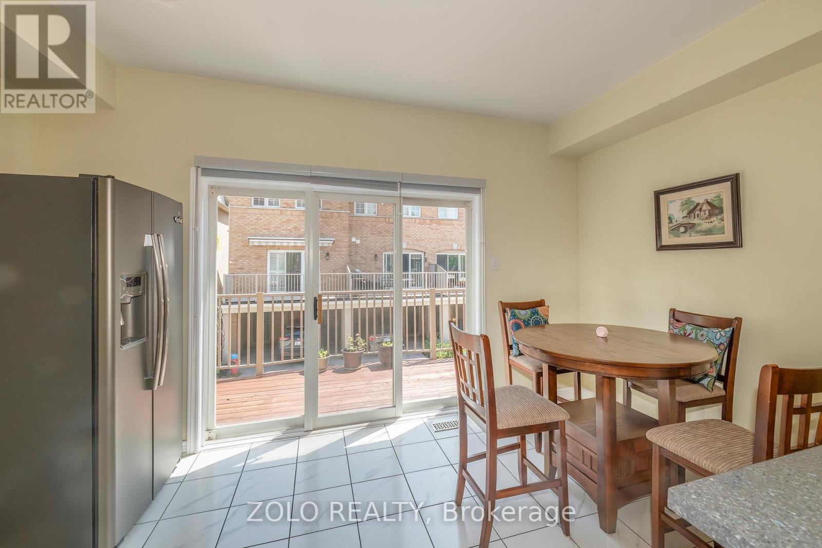 #26 23 OBSERVATORY LANE - 12