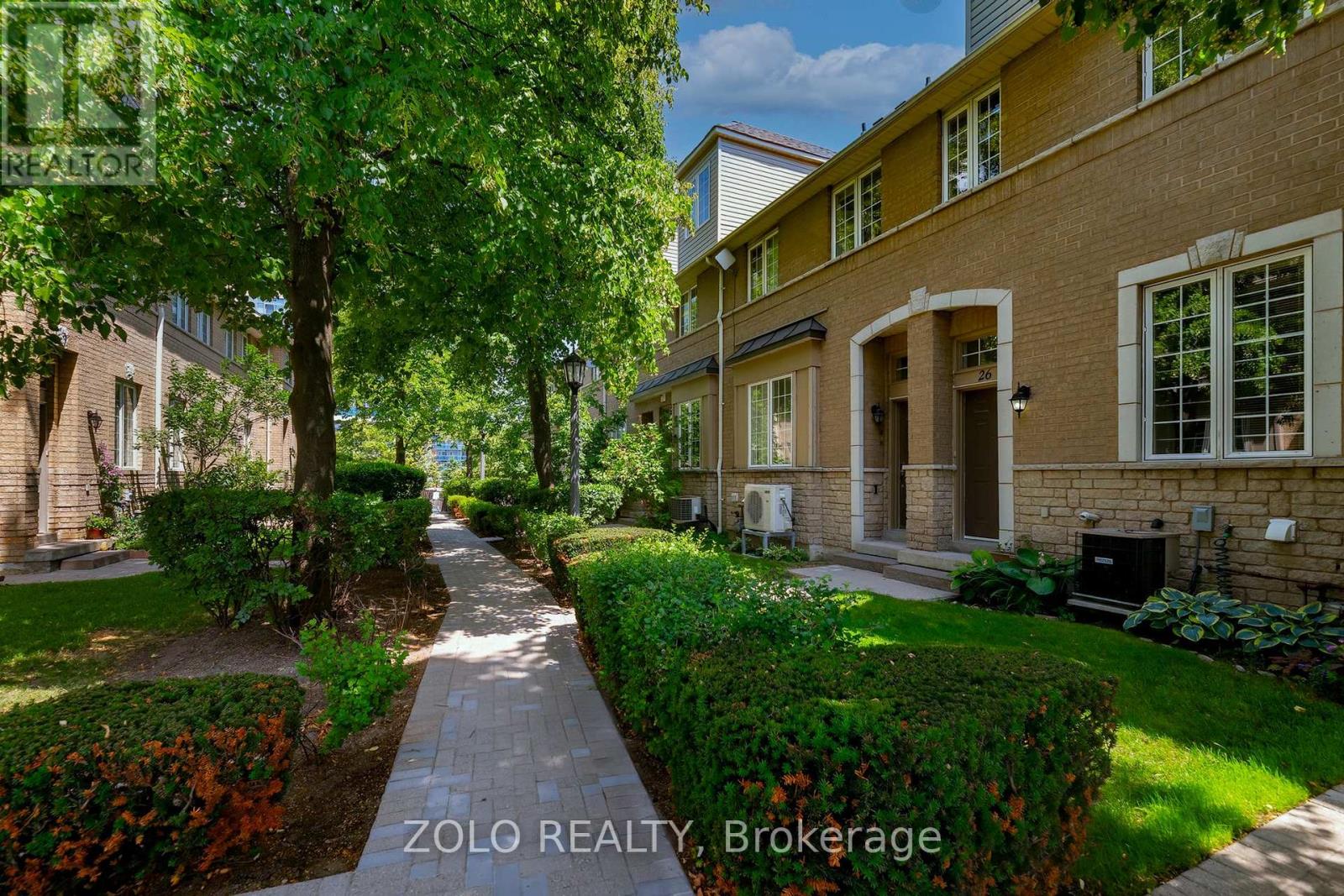 #26 23 OBSERVATORY LANE - 28