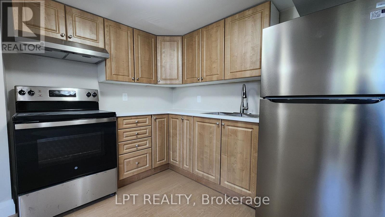 43 NEWBURY DRIVE - 14