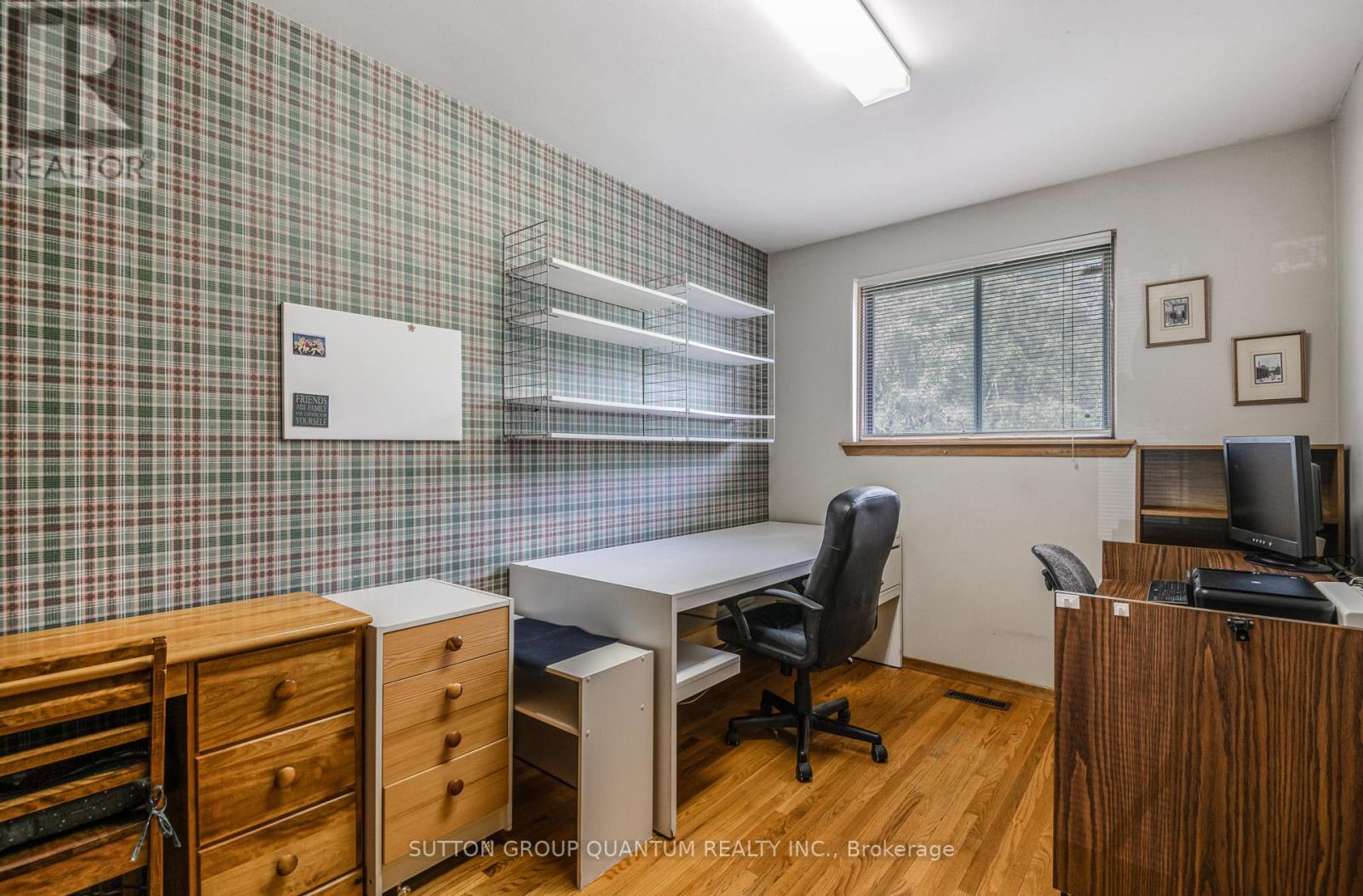 754 EAGLEMOUNT CRESCENT - 25