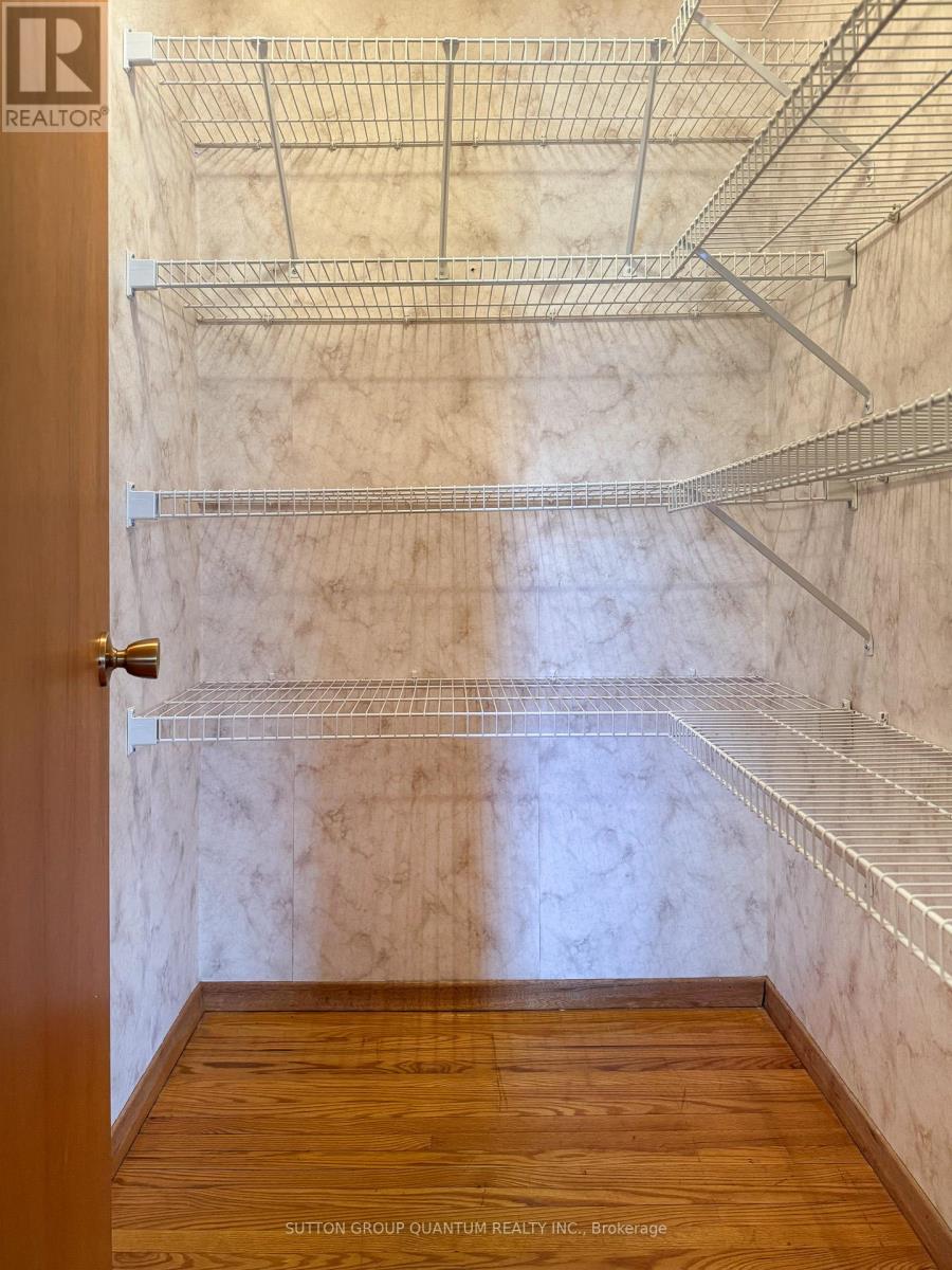 754 EAGLEMOUNT CRESCENT - 24