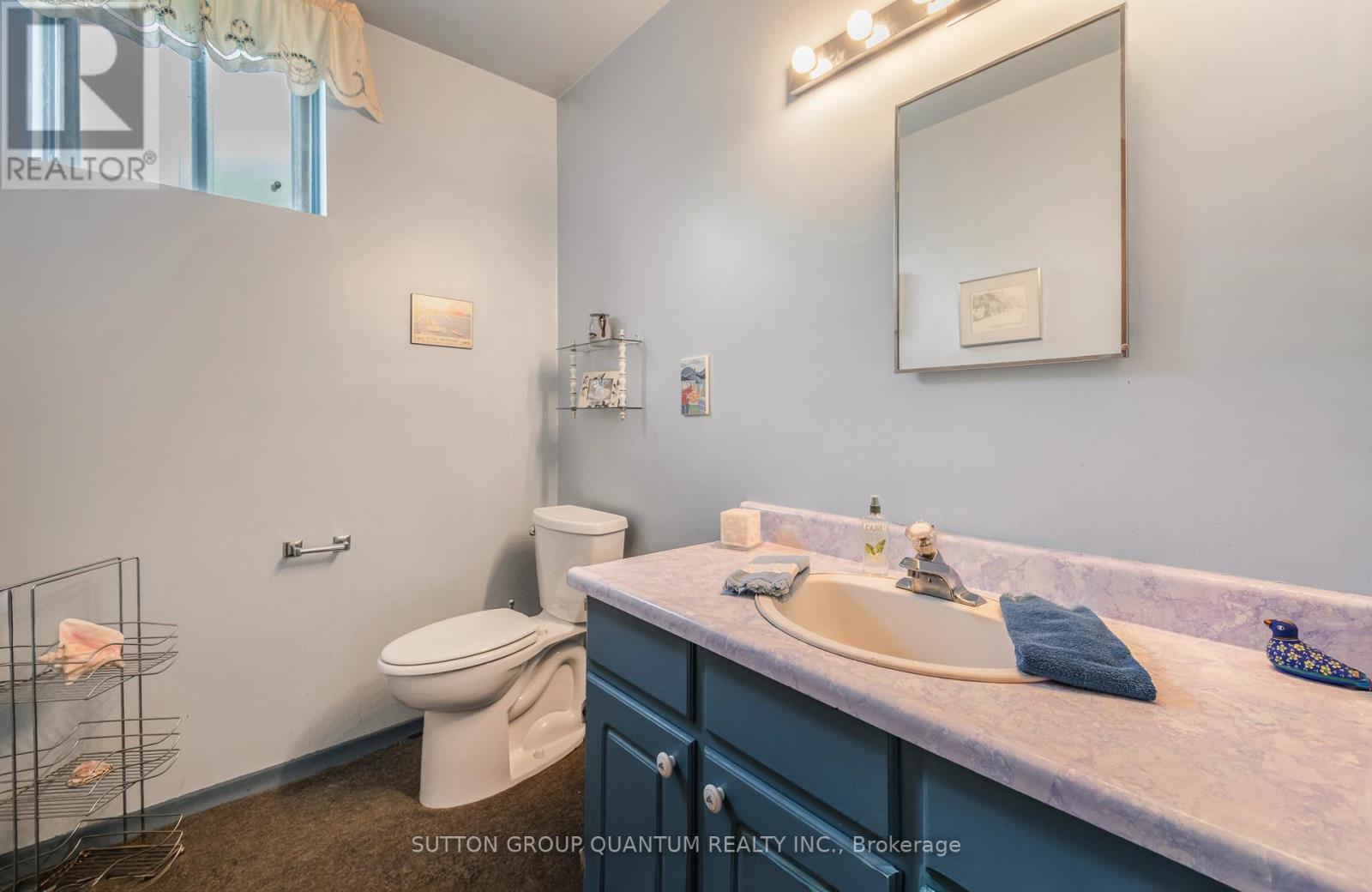 754 EAGLEMOUNT CRESCENT - 40