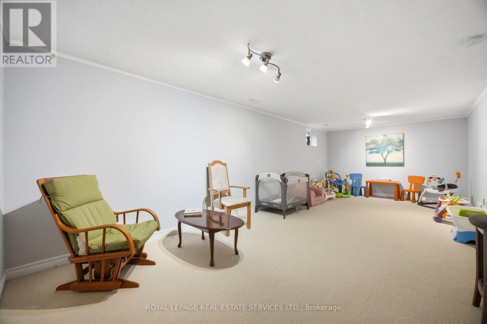 #3 649 FRANCIS ROAD - 23