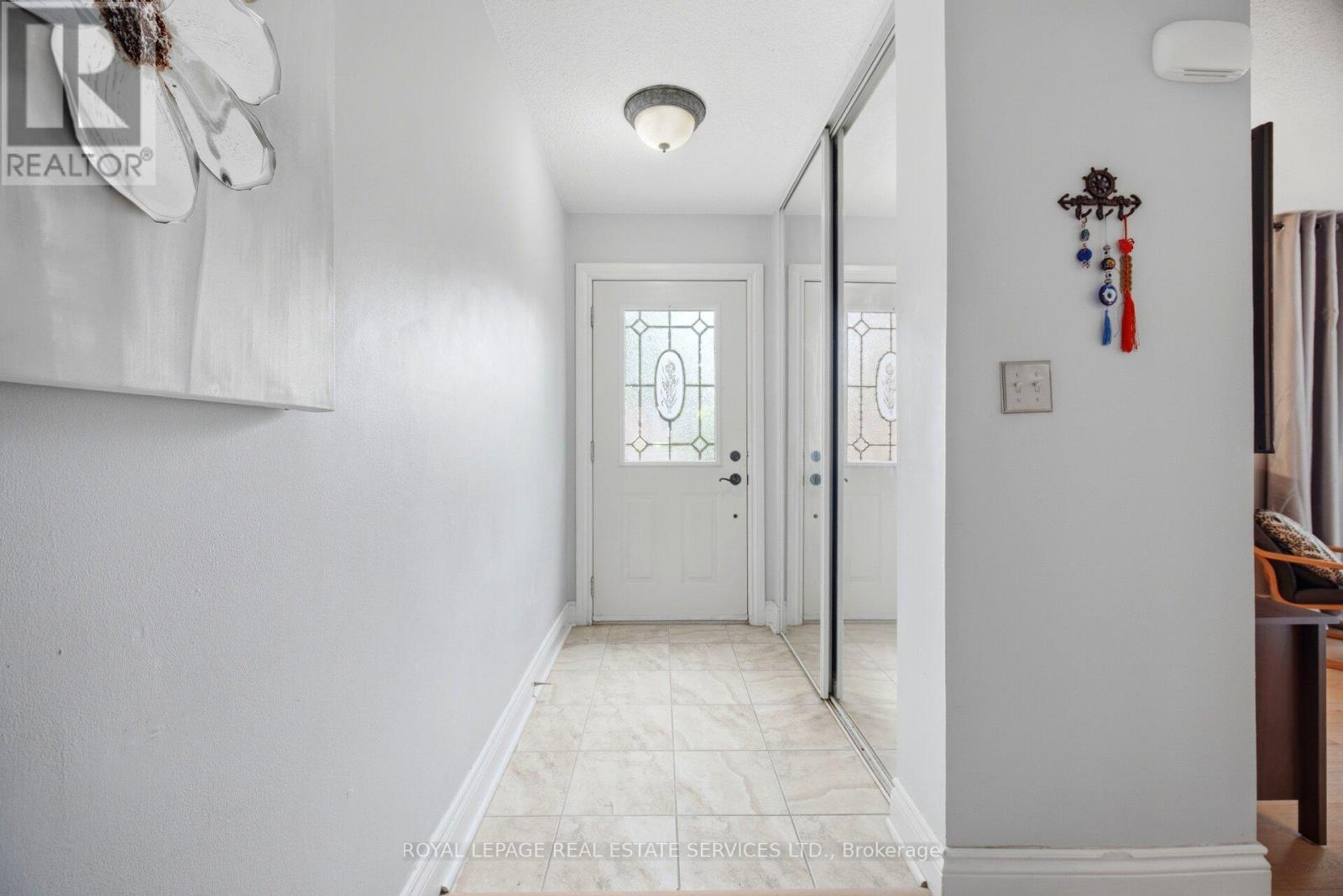#3 649 FRANCIS ROAD - 3