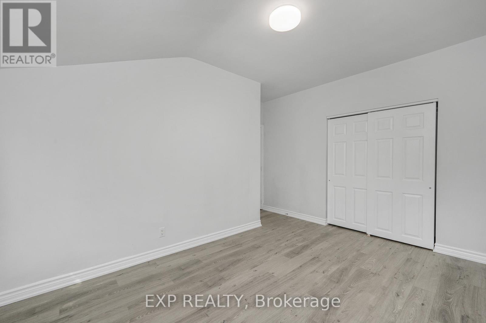 132 HESLOP ROAD - 24
