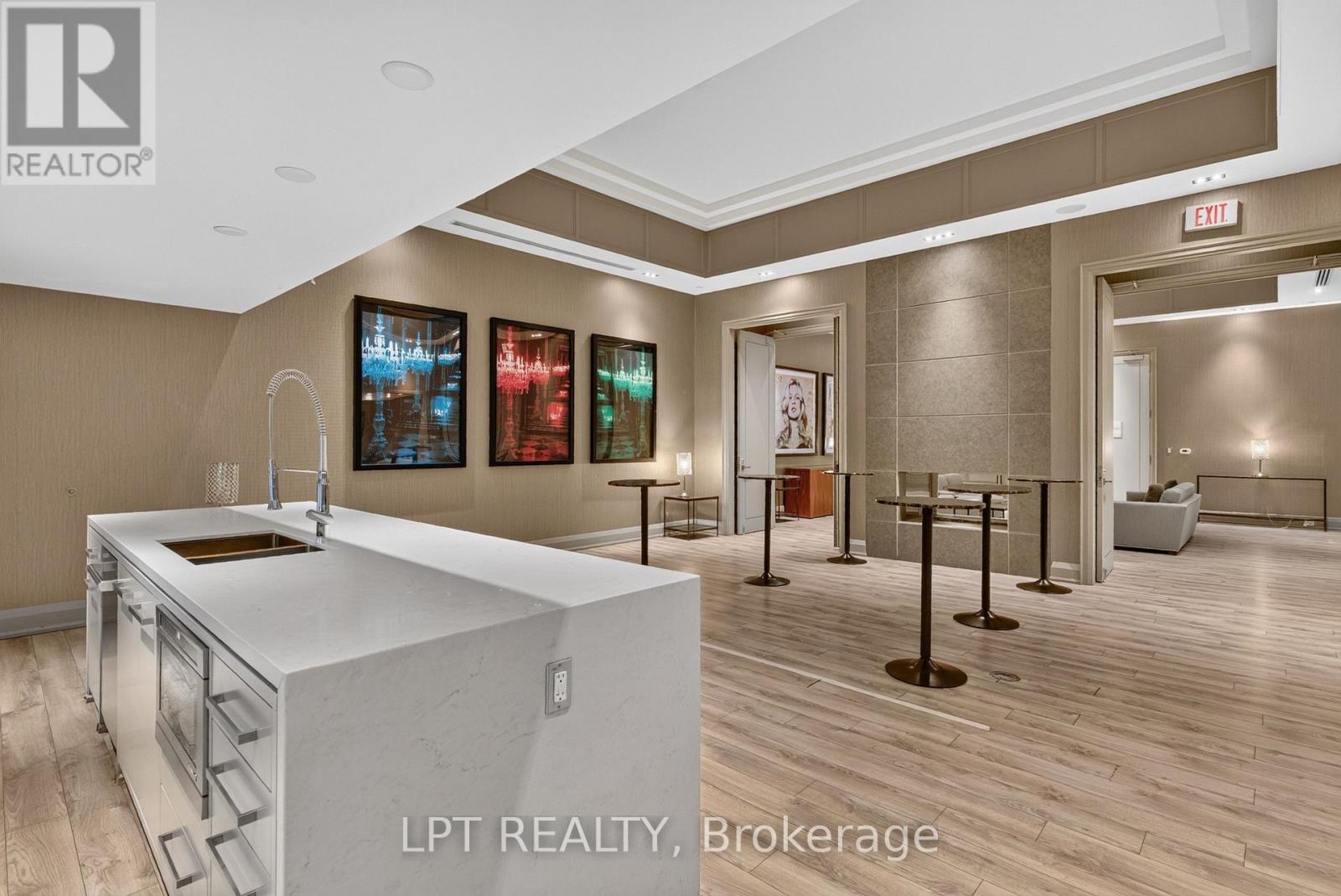 307 – 111 CHAMPAGNE AVENUE S, Ottawa. Luxury613. By Peter Sagos - Image 29