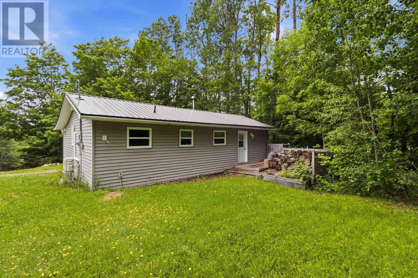 138 Falkenham Road - 25