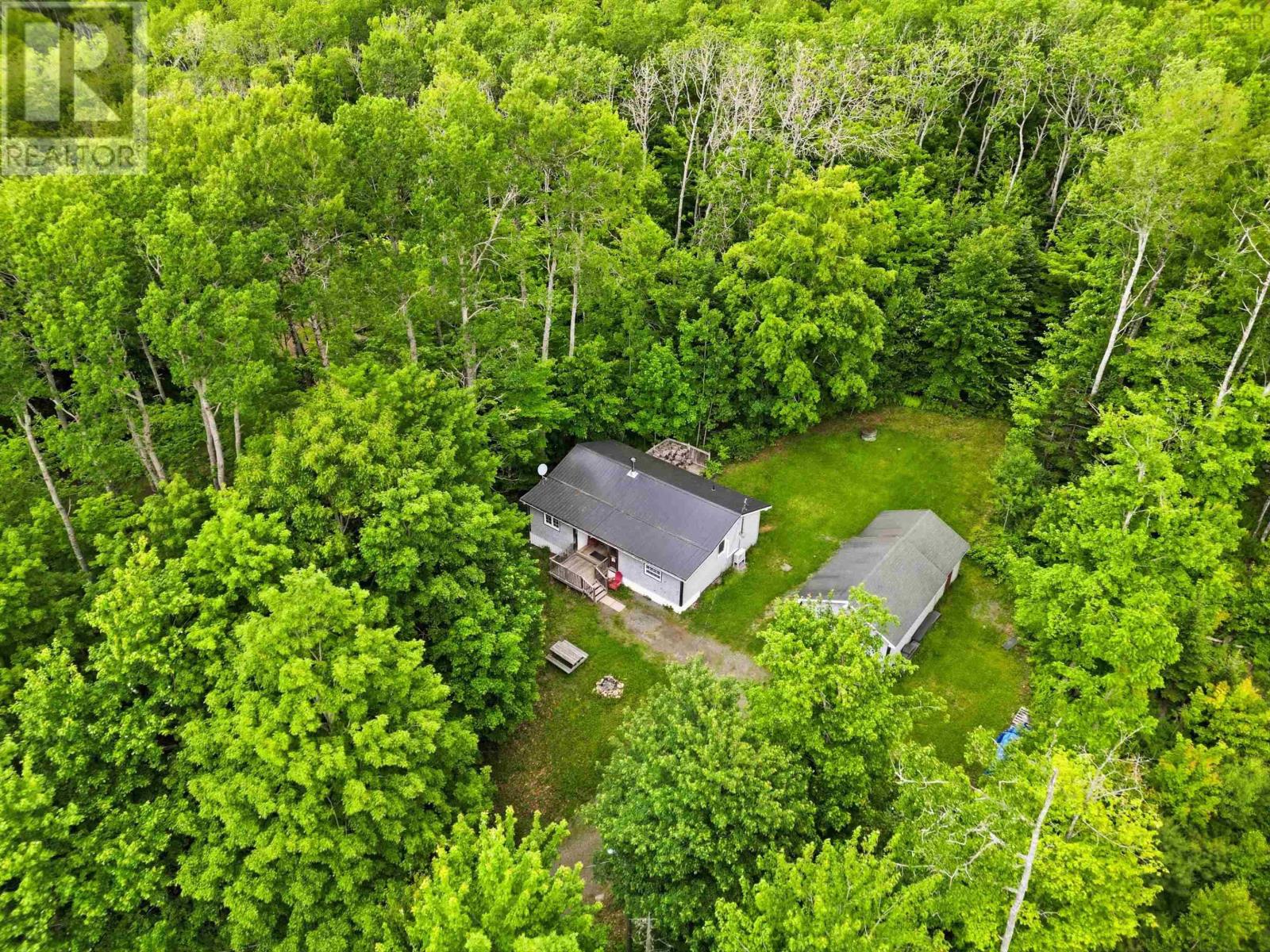 138 Falkenham Road - 32