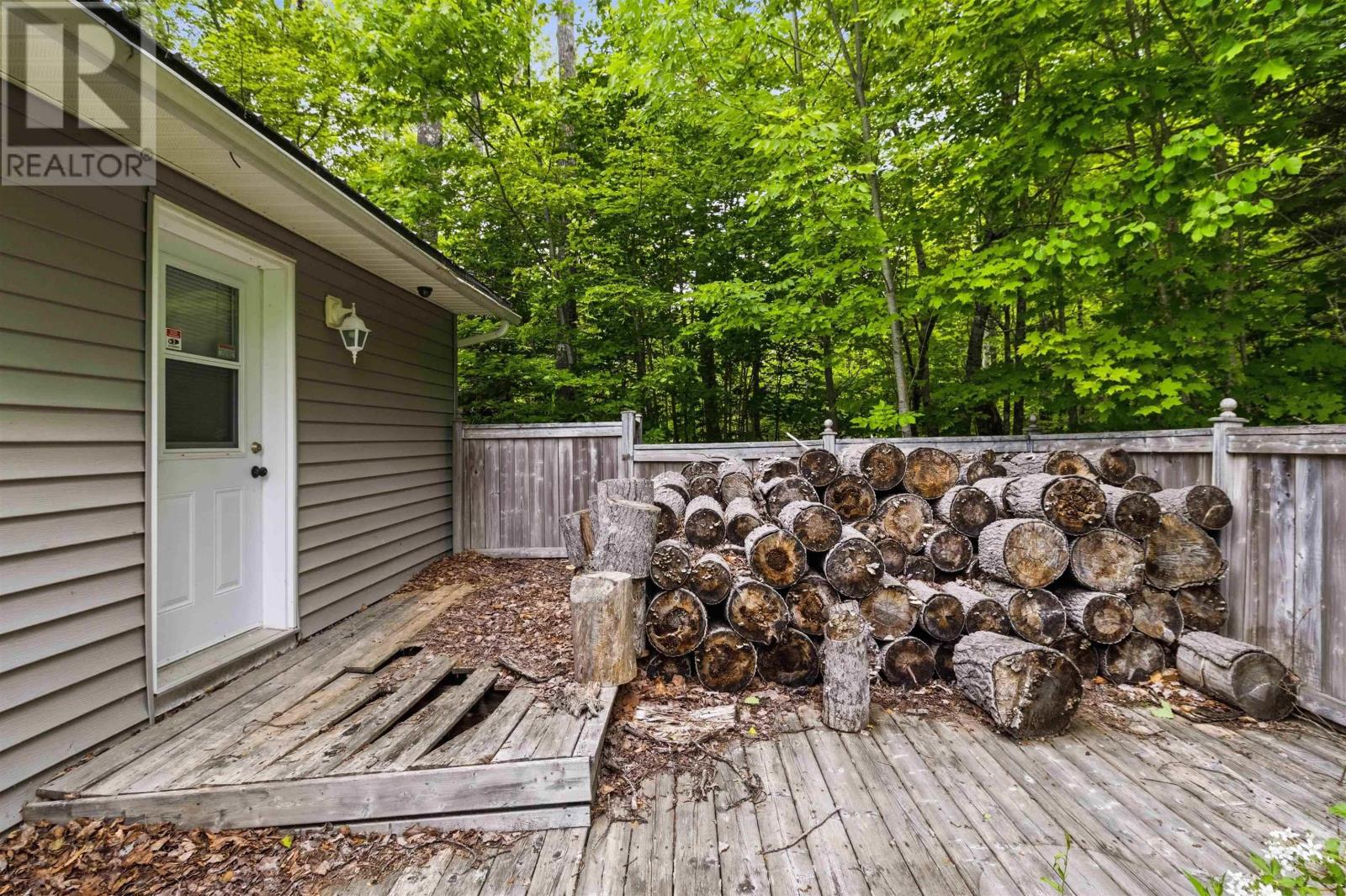 138 Falkenham Road - 24