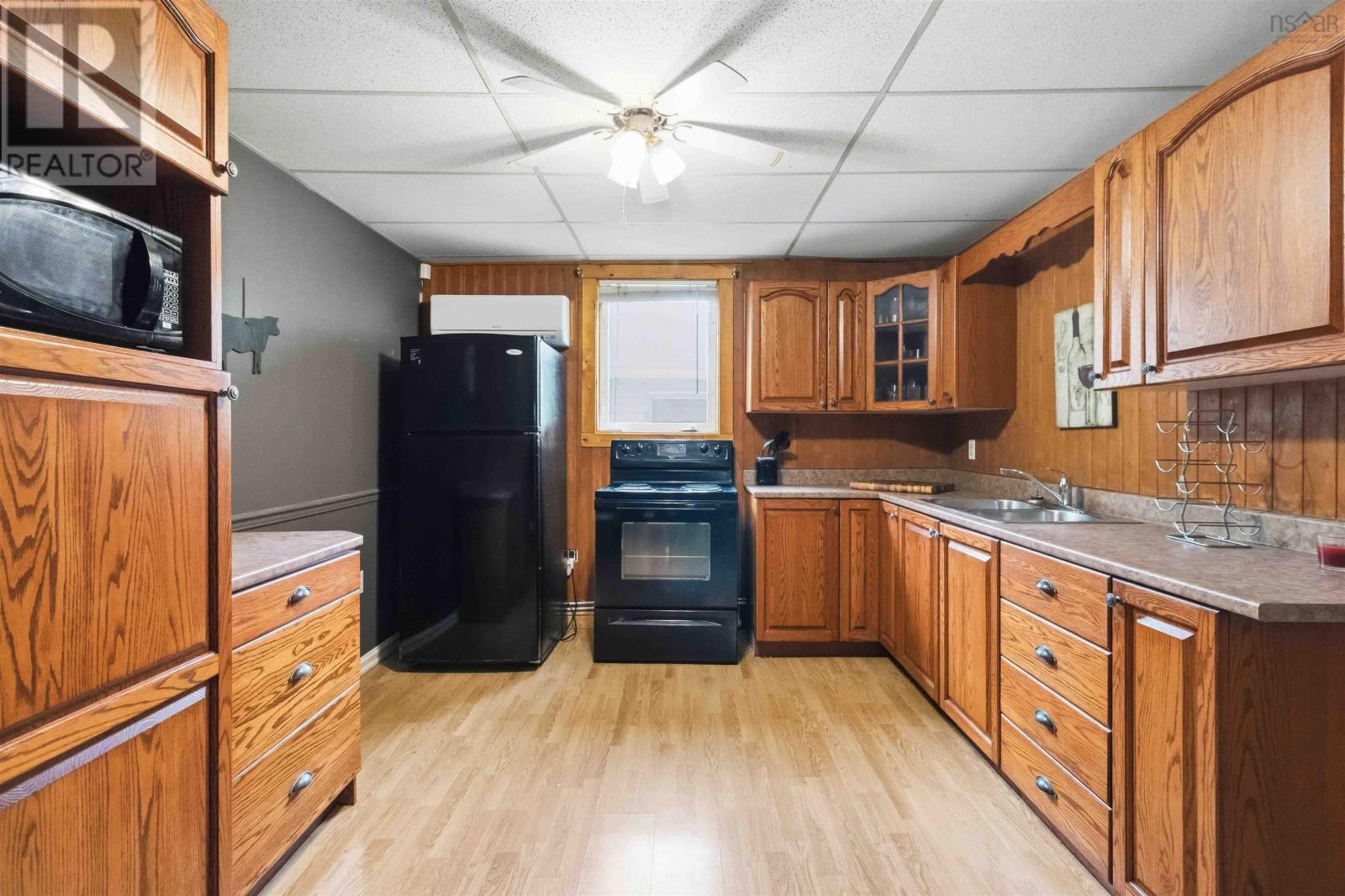 138 Falkenham Road - 9