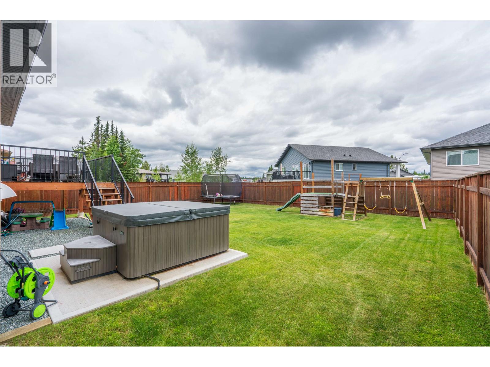 Photo 19 of 23 — 5454 WOODVALLEY DRIVE · Prince George, BC