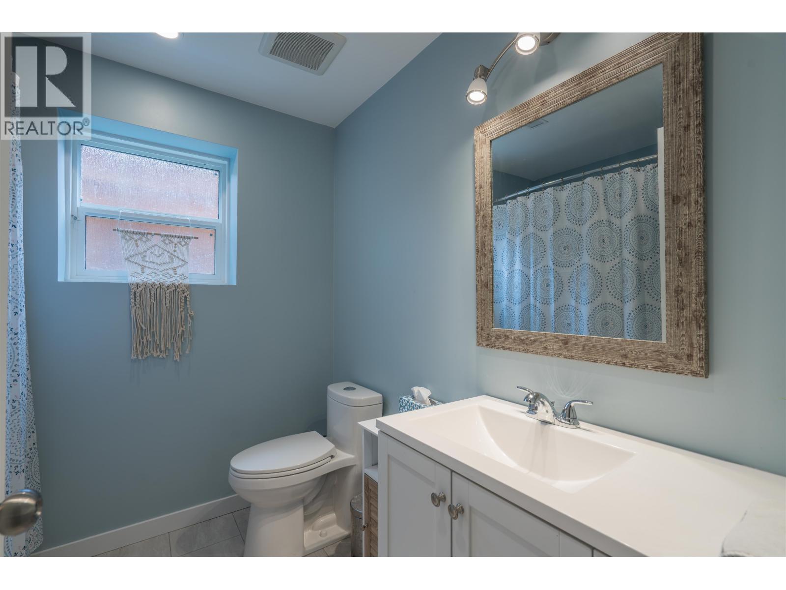 Photo 17 of 23 — 5454 WOODVALLEY DRIVE · Prince George, BC
