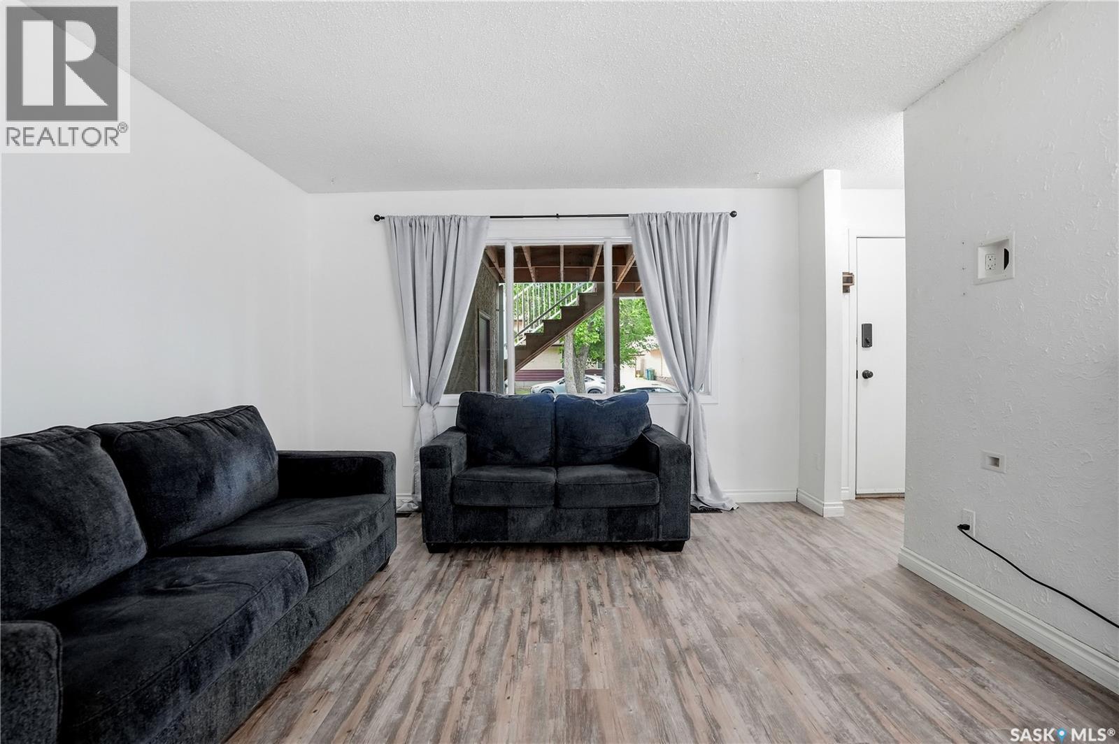 #6906 Blakeney DRIVE - 17