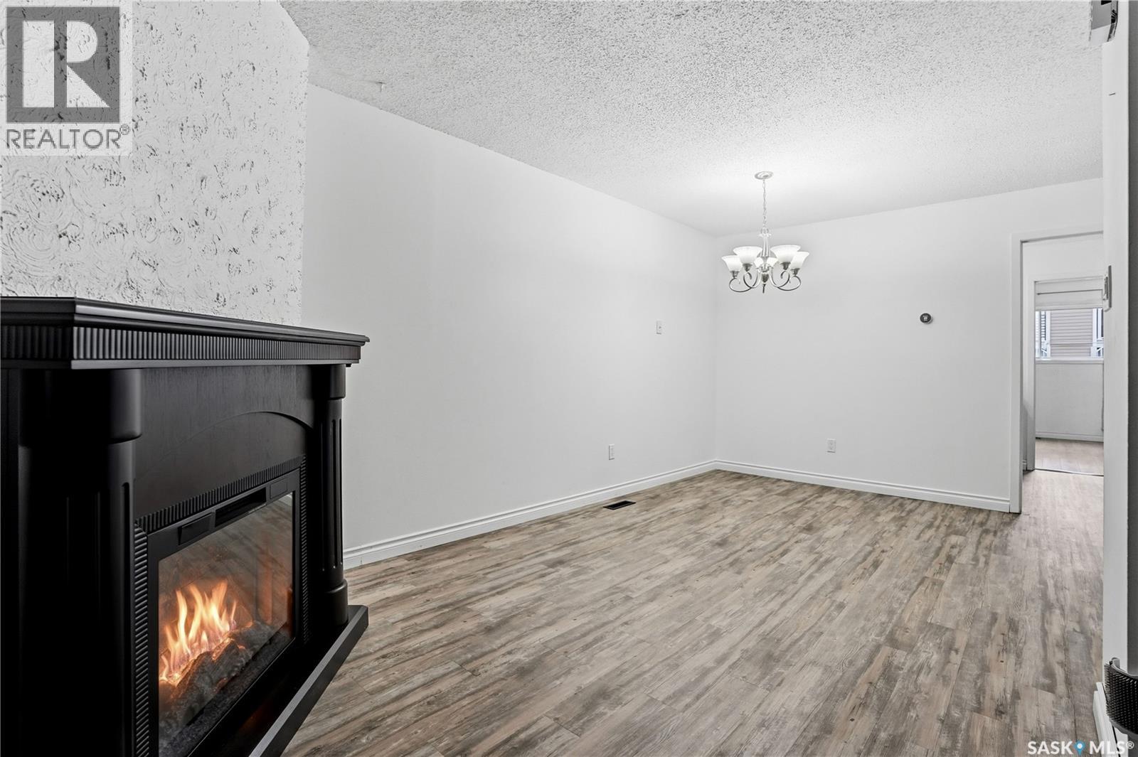 #6906 Blakeney DRIVE - 12