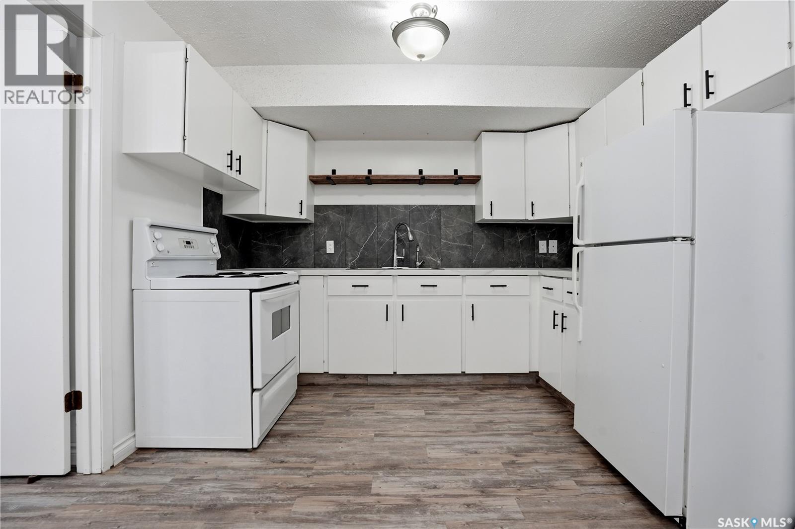 #6906 Blakeney DRIVE - 8