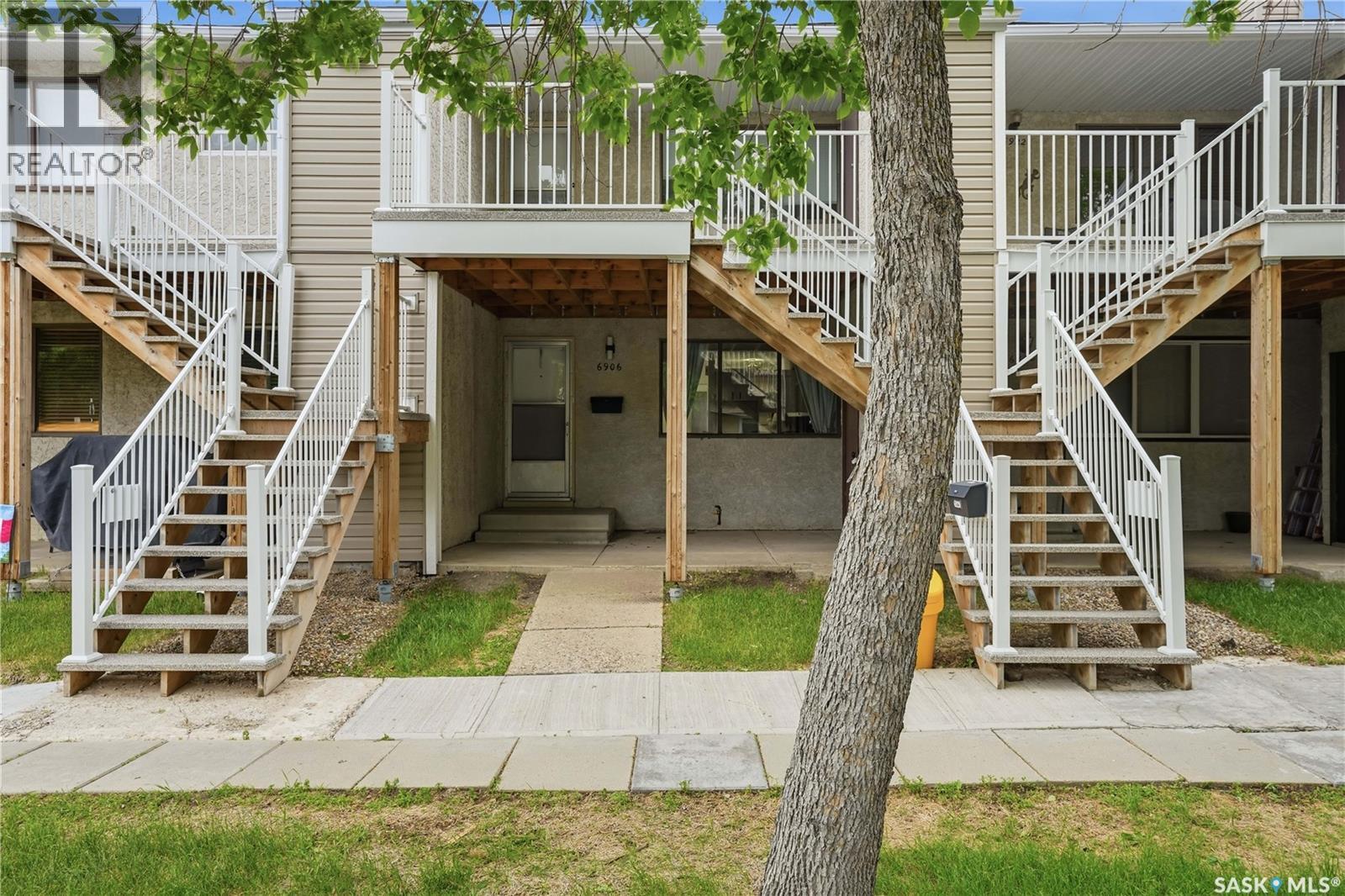 #6906 Blakeney DRIVE - 36