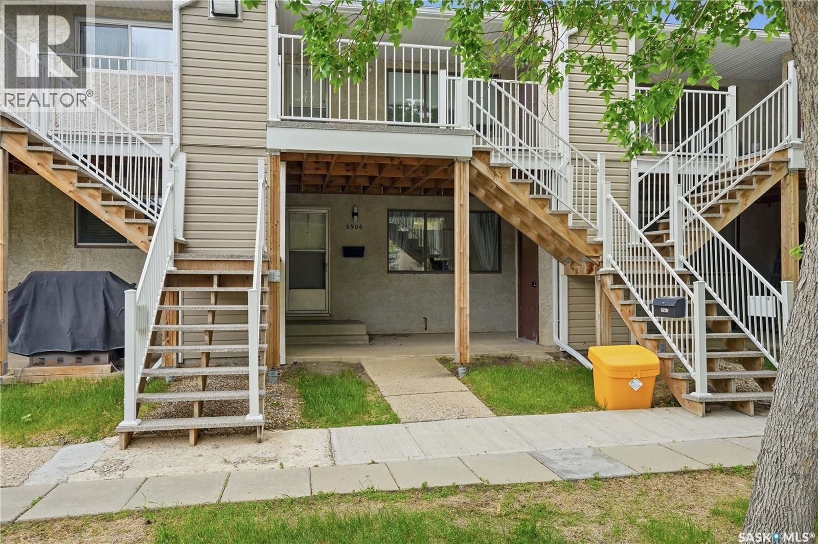 #6906 Blakeney DRIVE - 35