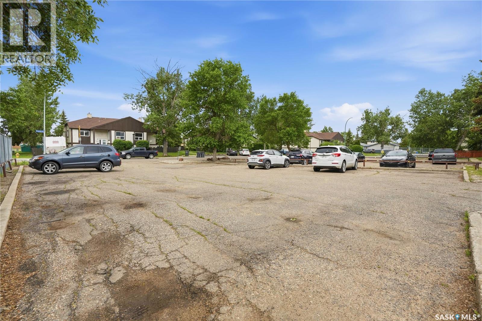 #6906 Blakeney DRIVE - 37