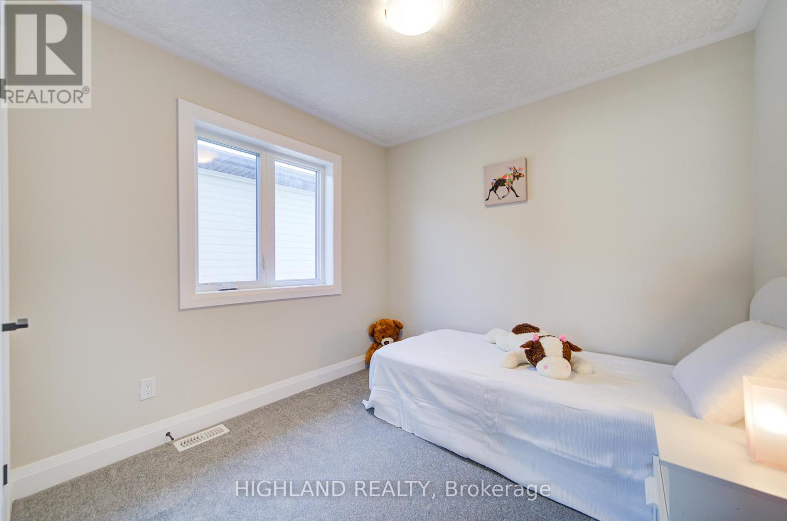 565 BALSAM POPLAR STREET - 23