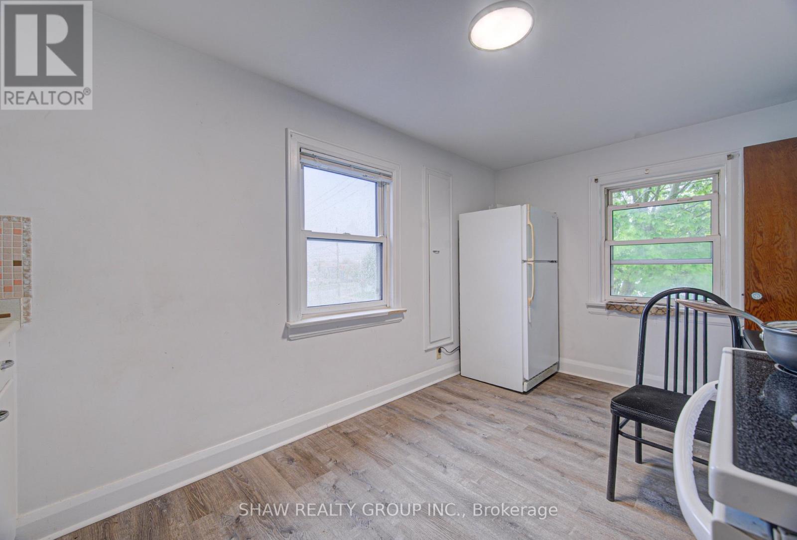 128 POLLOCK AVENUE - Image 26