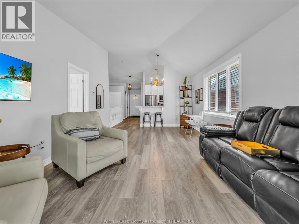 3723 PRAIRIE COURT - 22