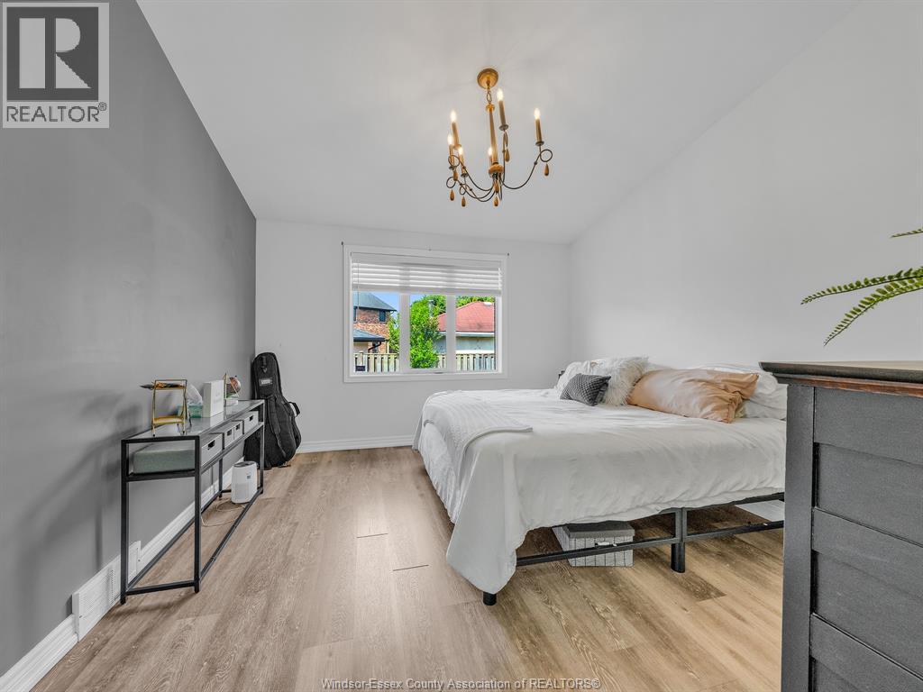 3723 PRAIRIE COURT - 23