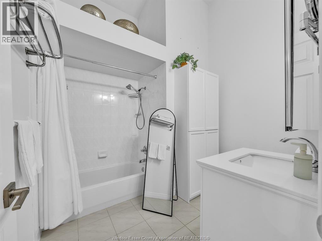 3723 PRAIRIE COURT - 12