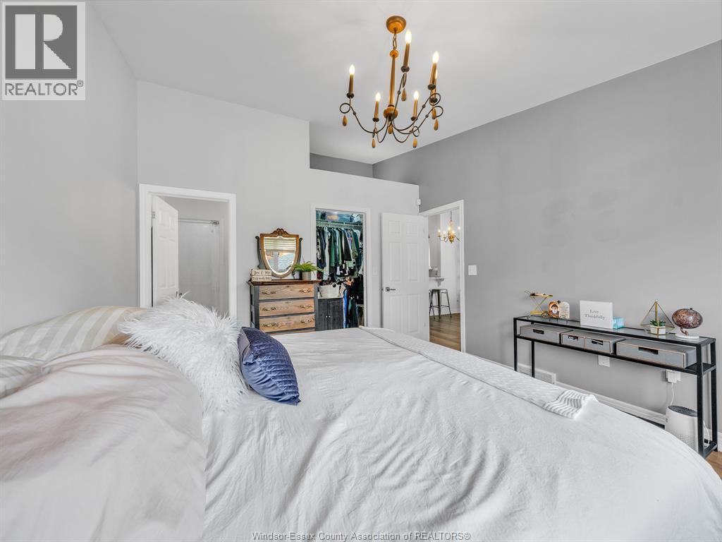 3723 PRAIRIE COURT - 24