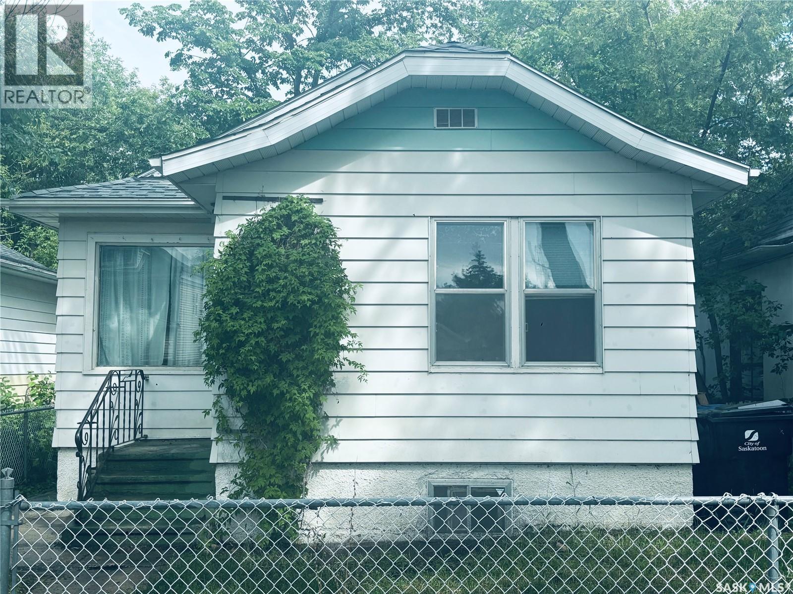 416 I AVENUE S - 1