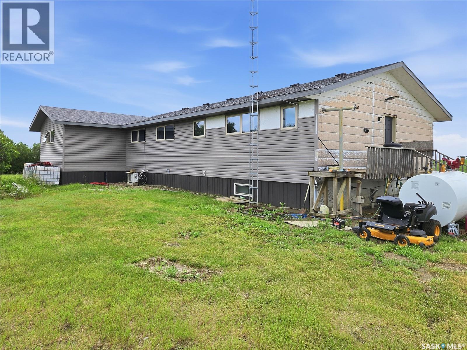 Dodsland Acreage - photo 2