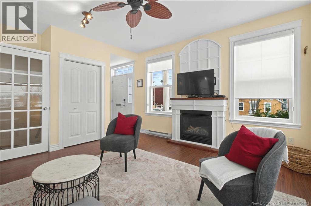 #A&B 94 Newton Street - 26