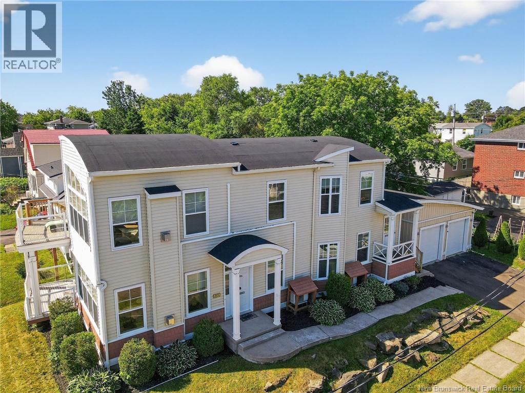 #A&B 94 Newton Street - 3