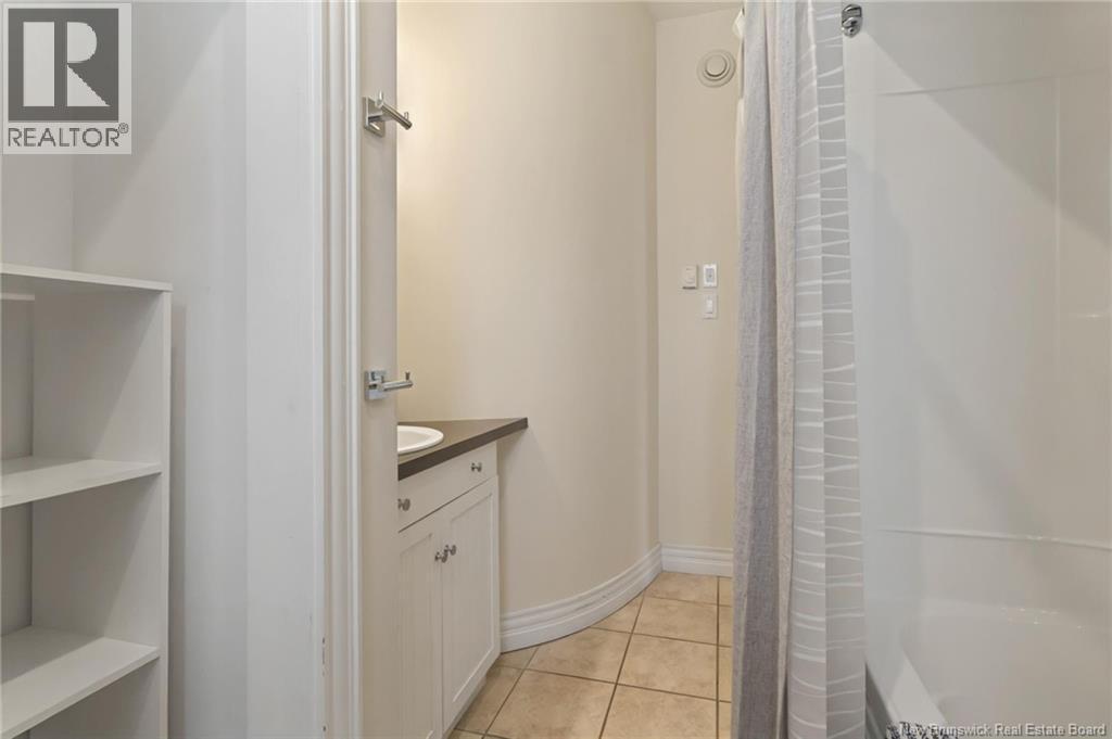 #A&B 94 Newton Street - 40
