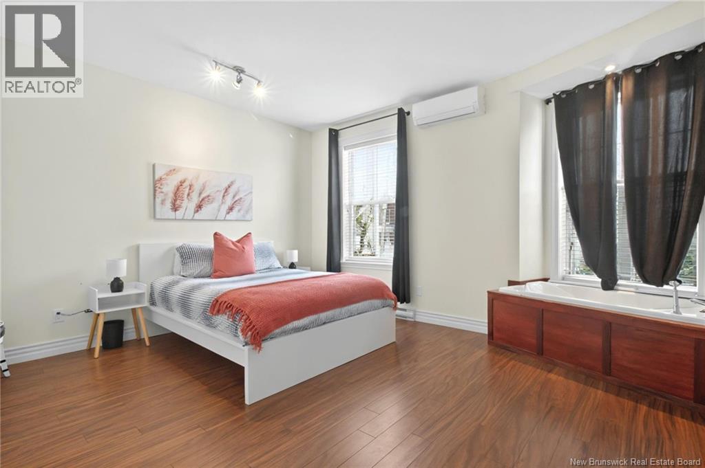 #A&B 94 Newton Street - 42