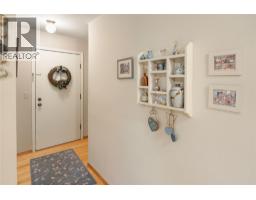 1640 Ufton Court Unit# 306, Kelowna, BC V1Y8L5 Photo 19