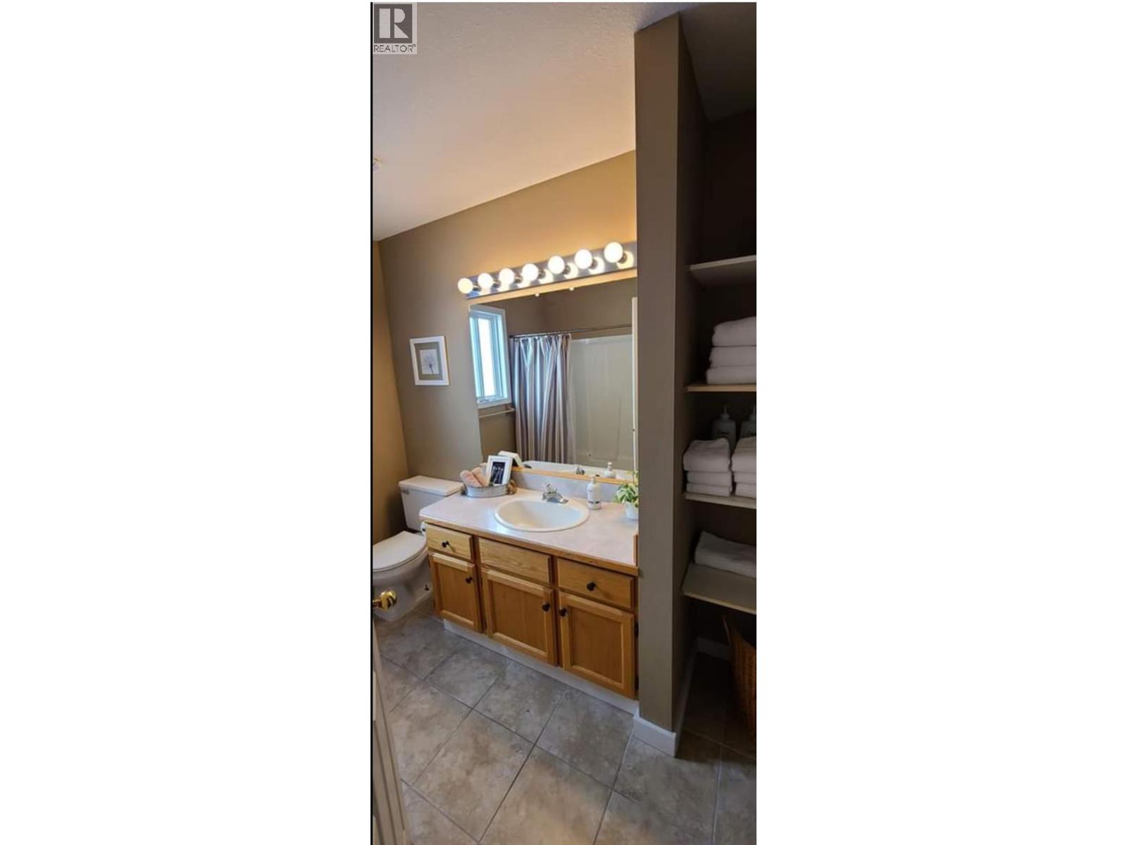 335 Sudbury Avenue - 16