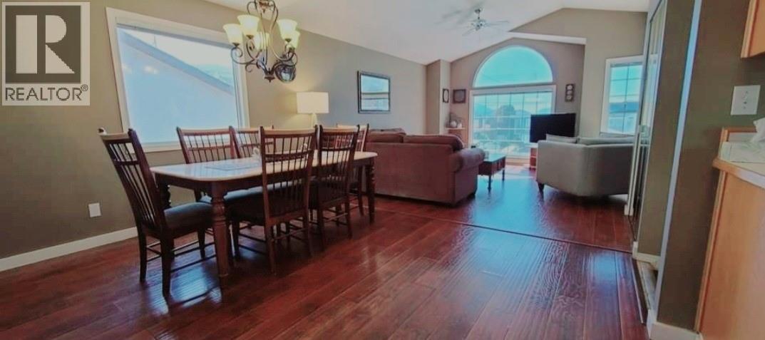 335 Sudbury Avenue - 8